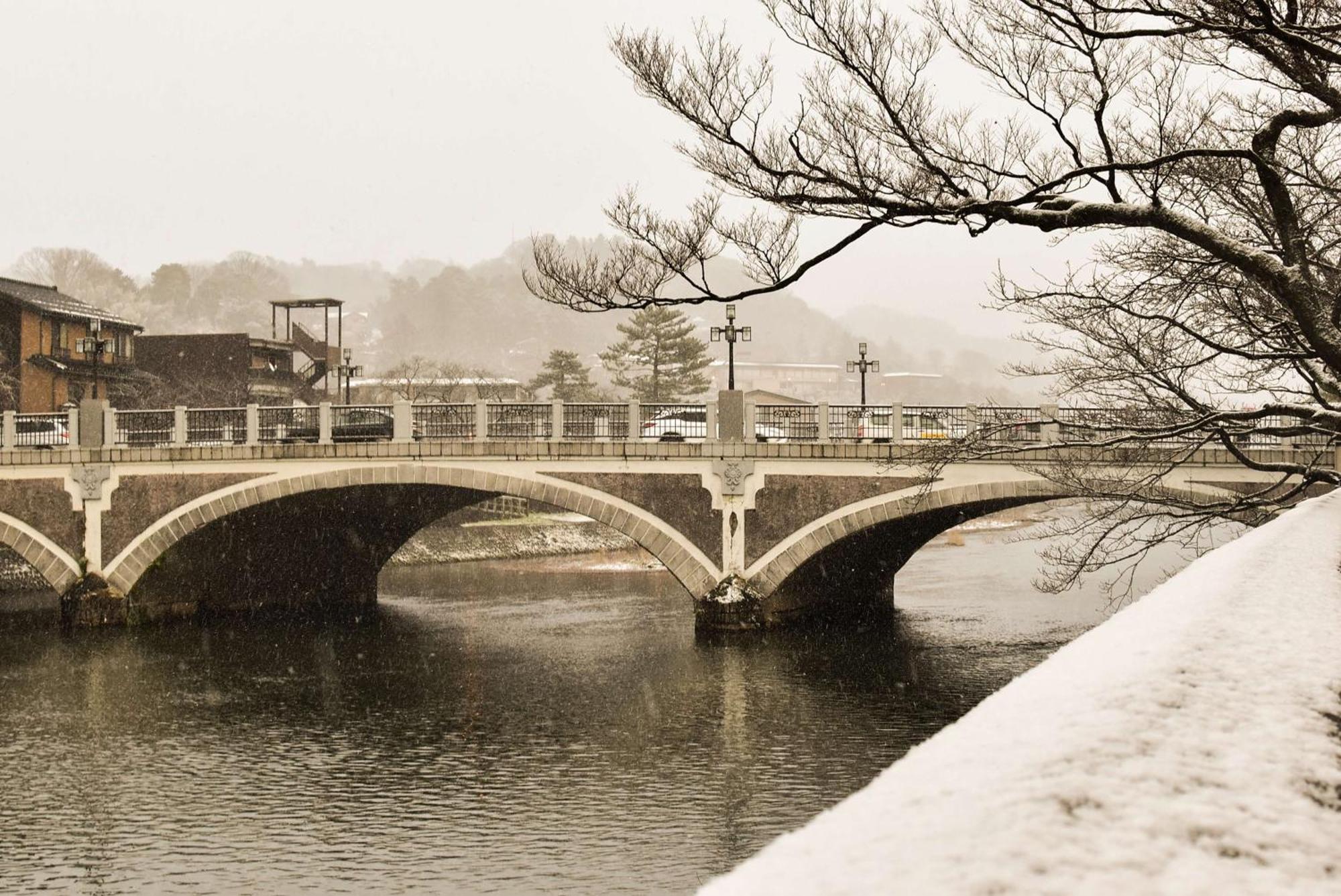 Hyatt Centric קנזאווה מראה חיצוני תמונה The bridge in 1960
