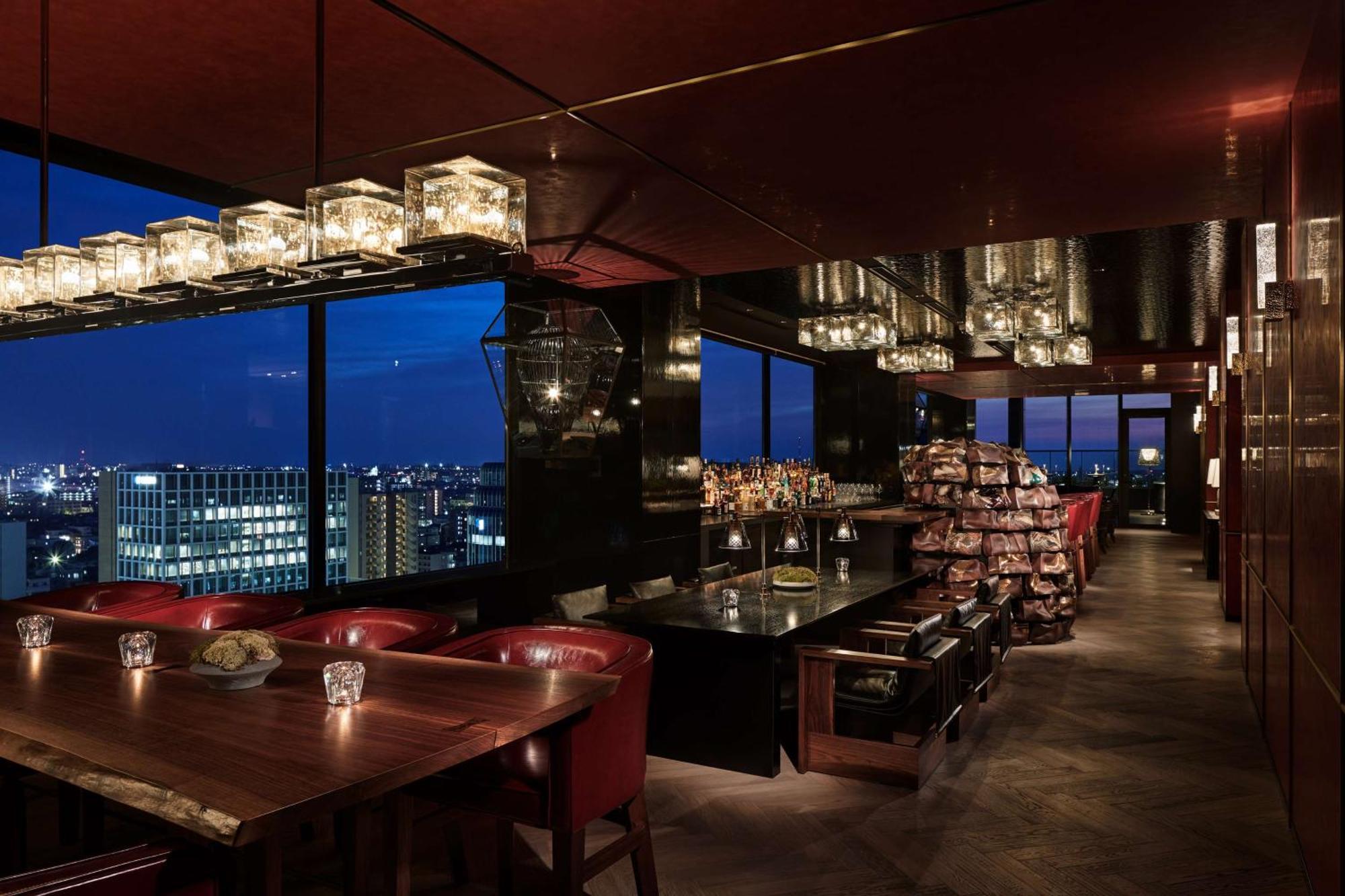 Hyatt Centric קנזאווה מראה חיצוני תמונה The bar at the top of the hotel